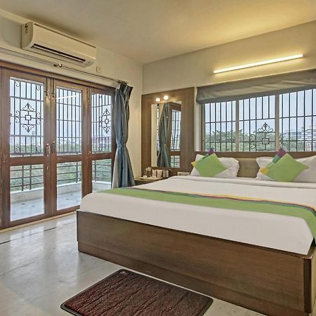 Treebo Sreemaa Newtown Hotell Panchuria Exteriör bild