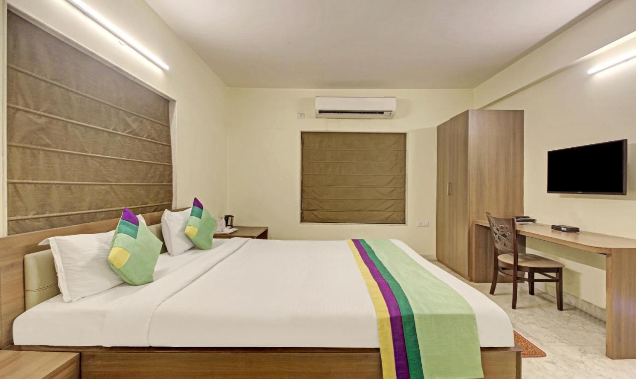 Treebo Sreemaa Newtown Hotell Panchuria Exteriör bild