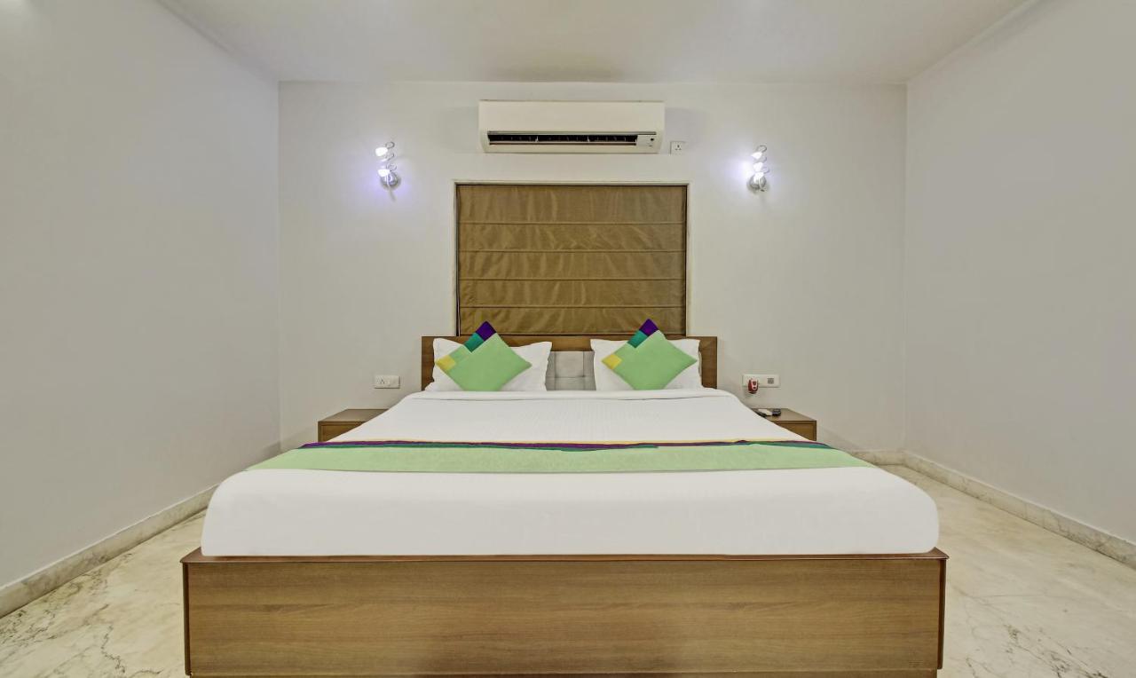 Treebo Sreemaa Newtown Hotell Panchuria Exteriör bild