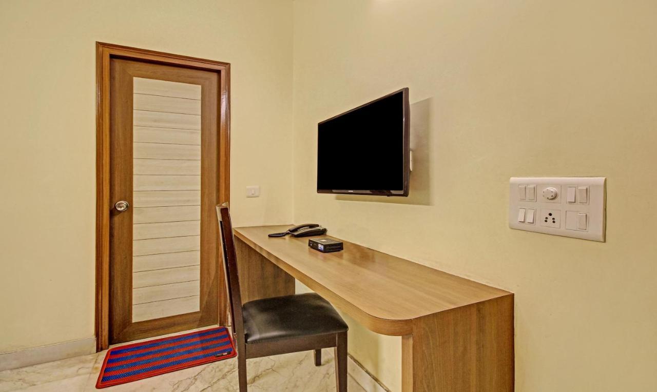 Treebo Sreemaa Newtown Hotell Panchuria Exteriör bild