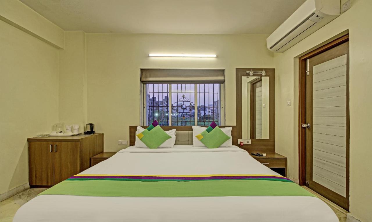 Treebo Sreemaa Newtown Hotell Panchuria Exteriör bild